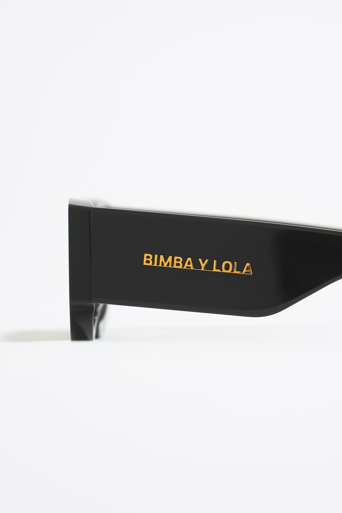 Black rectangular sunglasses