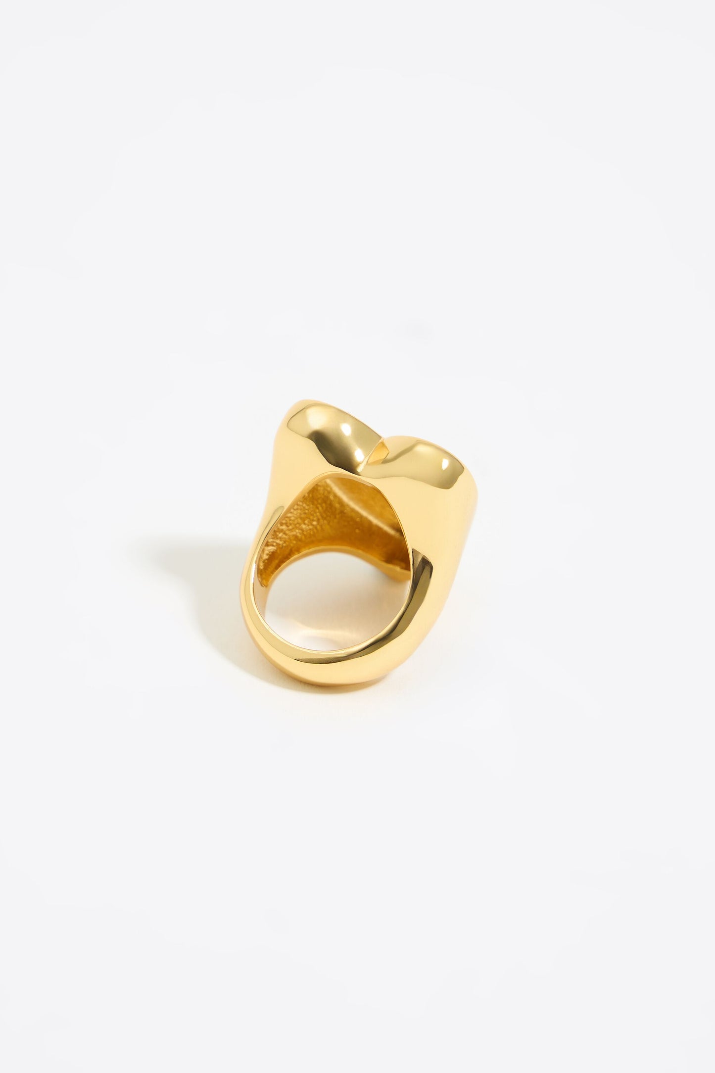 Glittery red heart ring