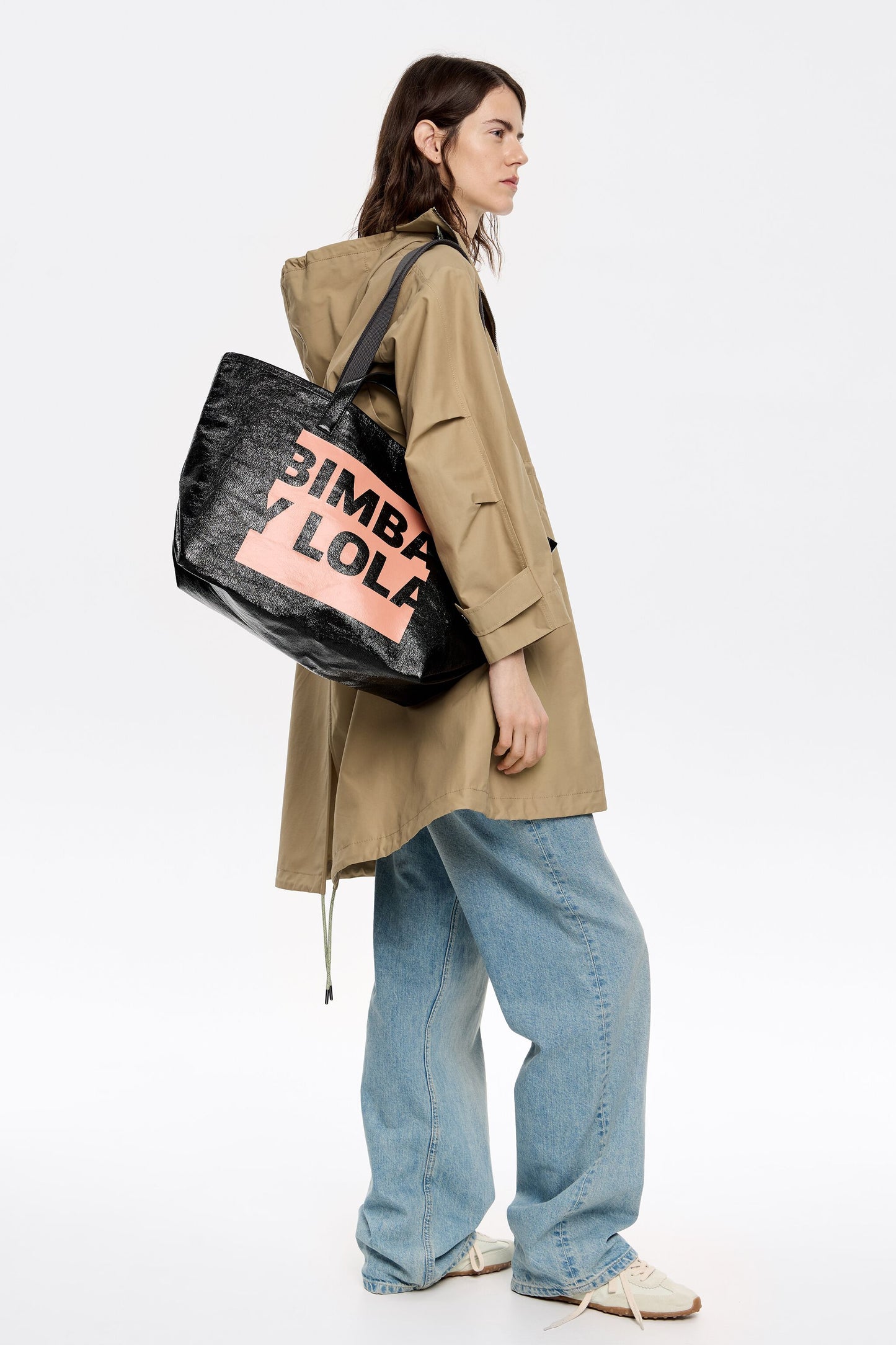 Black large logo shopper bag