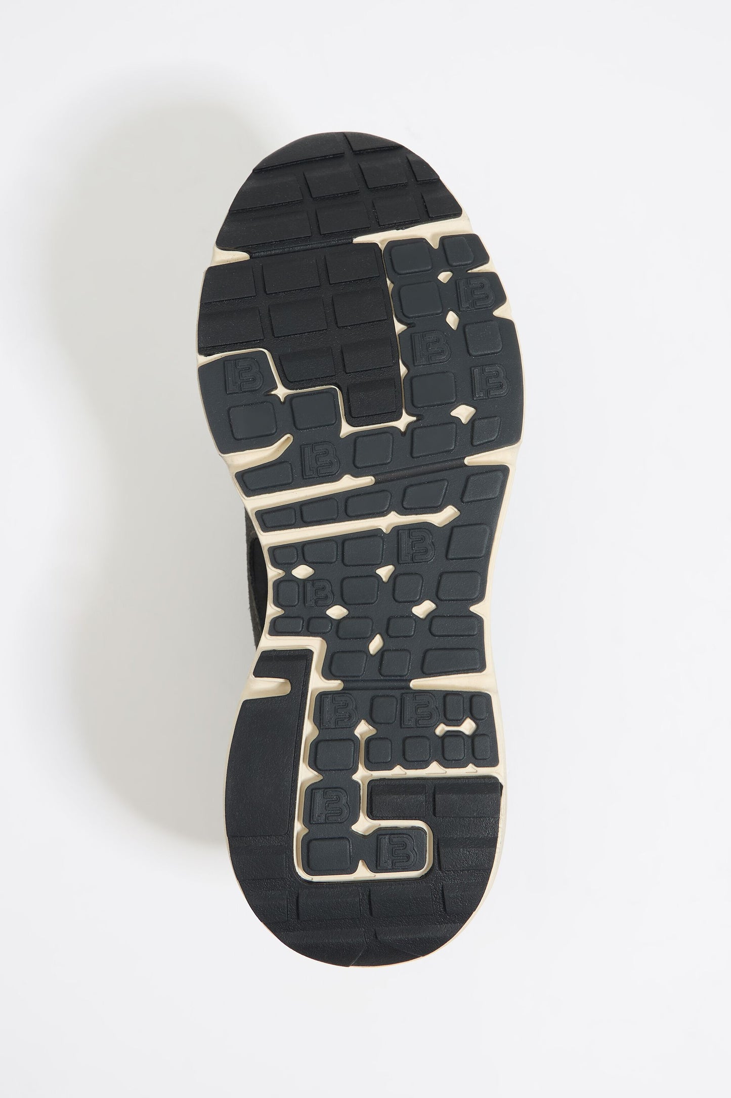Black 13 12 jogger sneaker