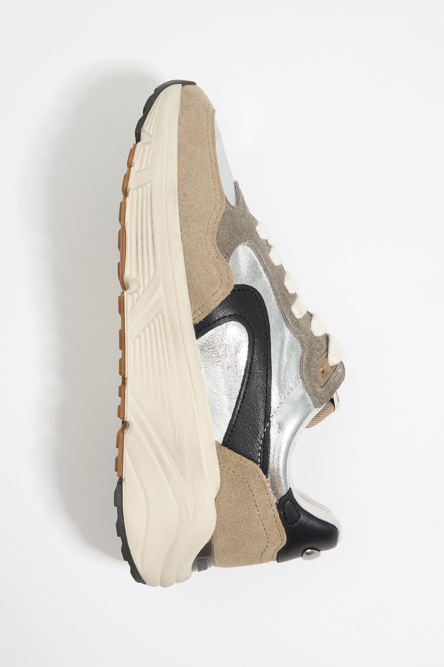 Silver 13 12 jogger sneaker