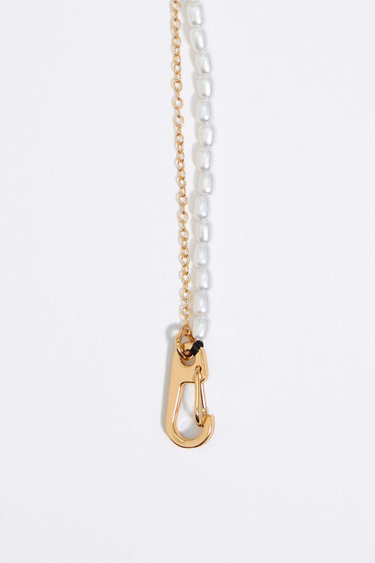 Pearls and crystals logo heart necklace