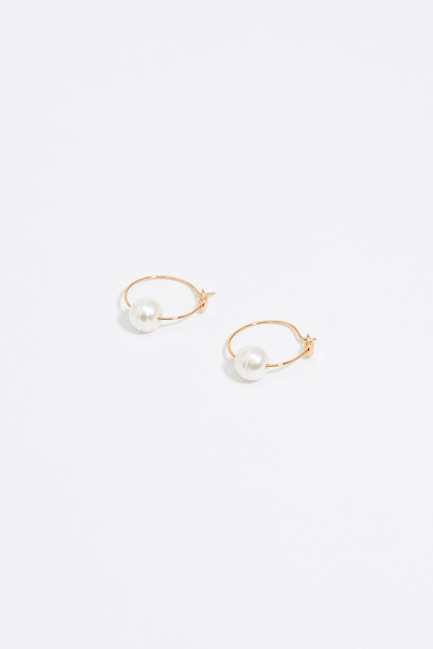 Small gold hoop pearl earrings