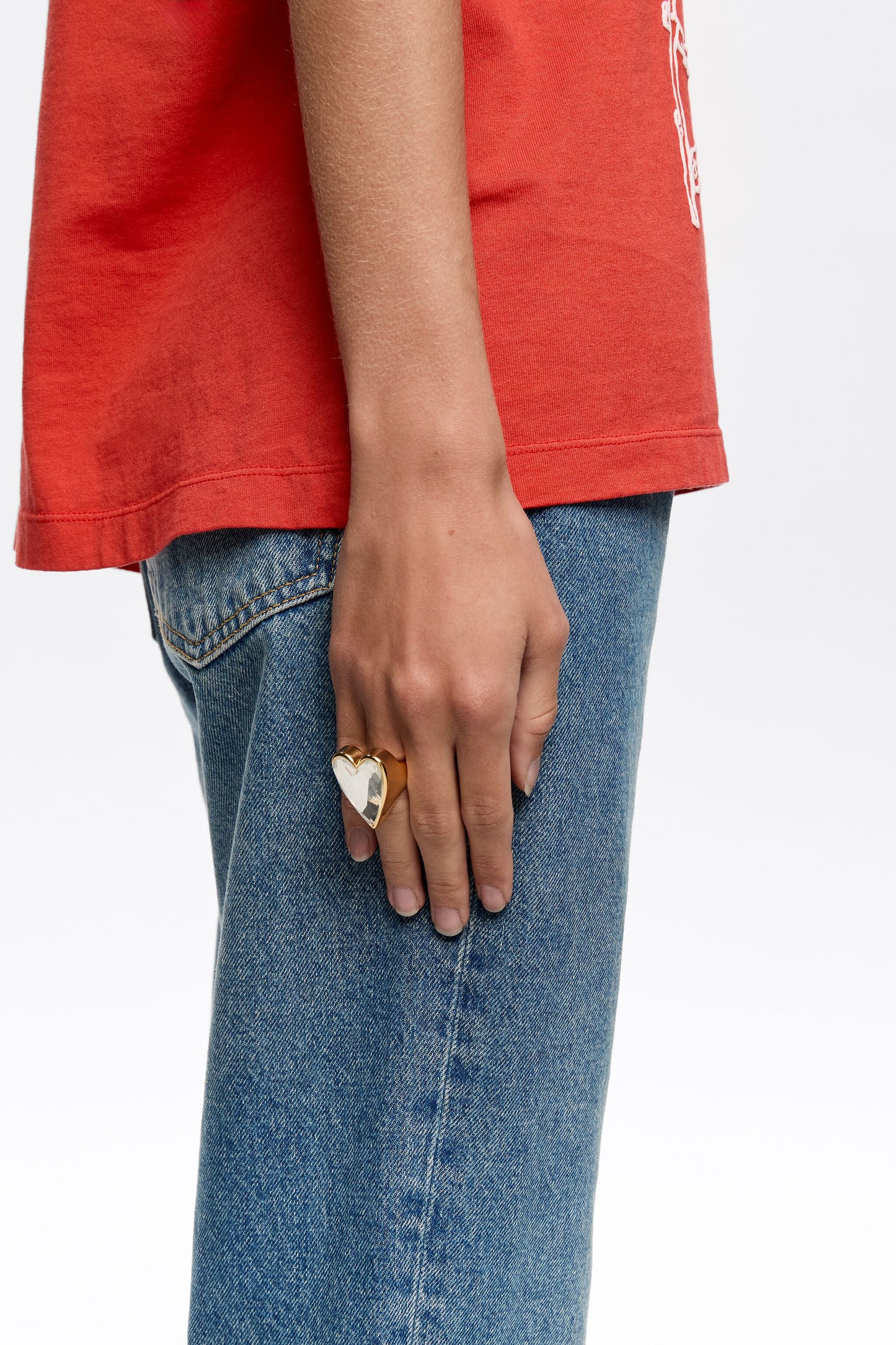 Gold crystal heart ring