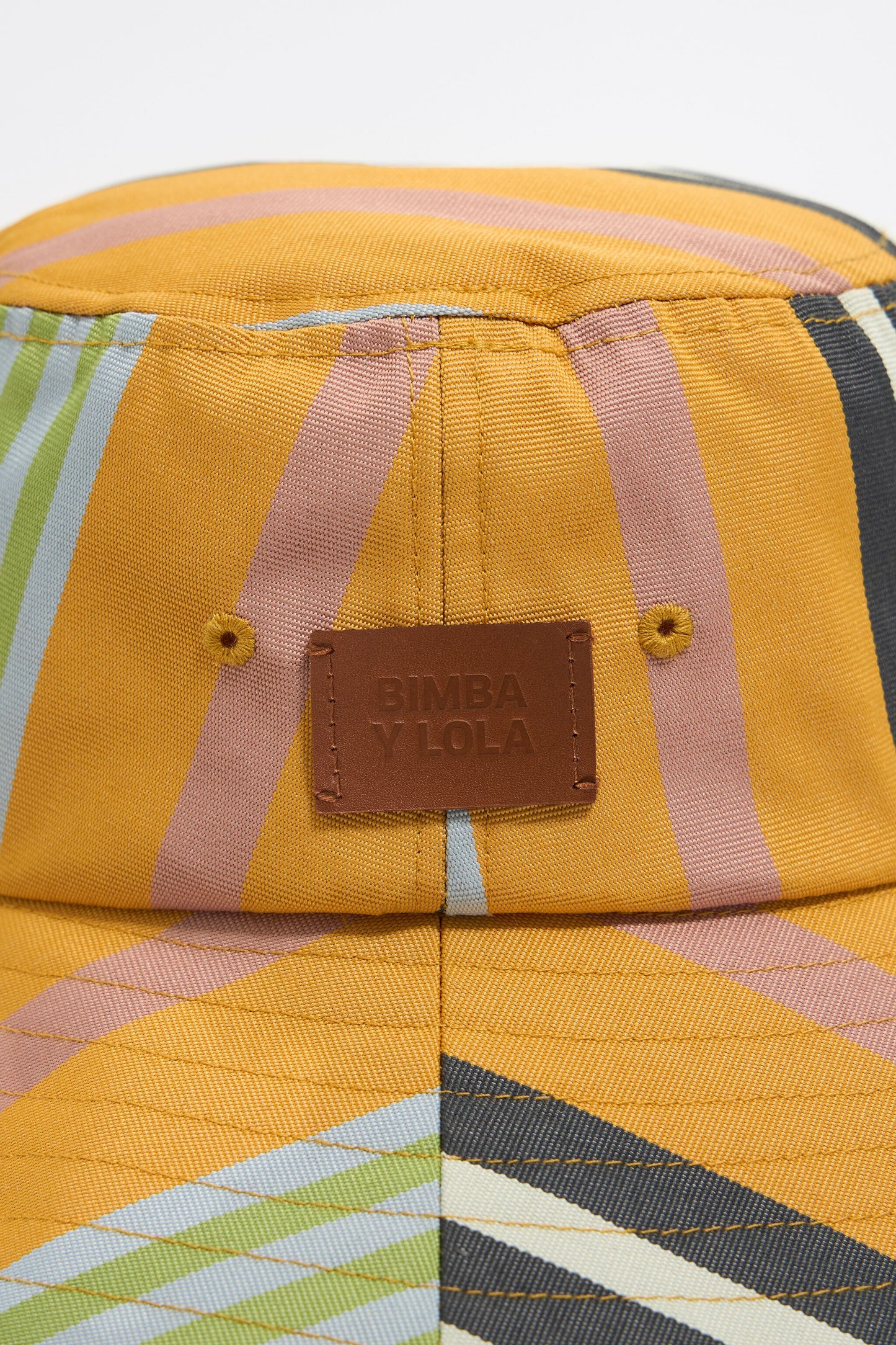 Multicolor striped bucket hat