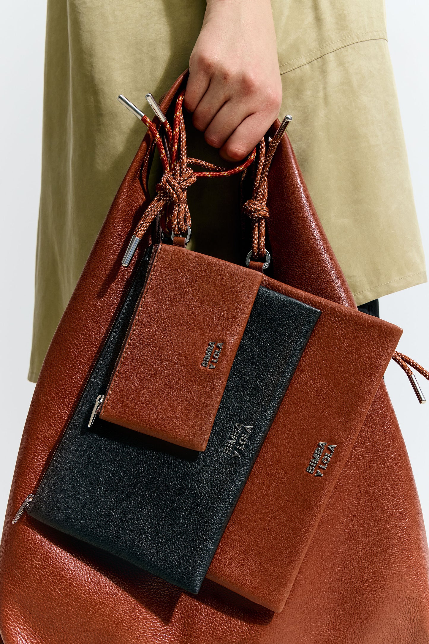Chestnut leather coin purse