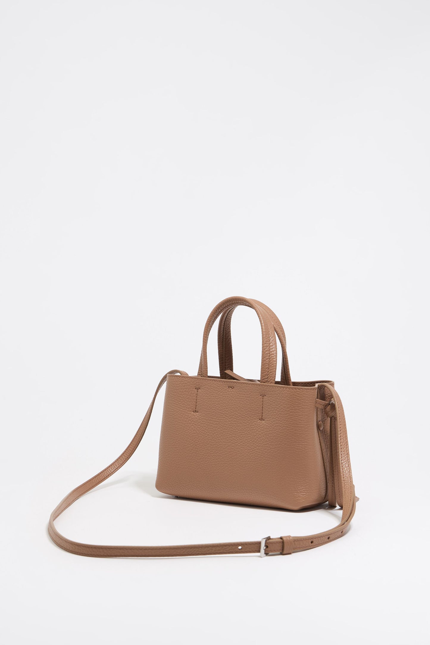 Mini light brown leather Chihuahua bag