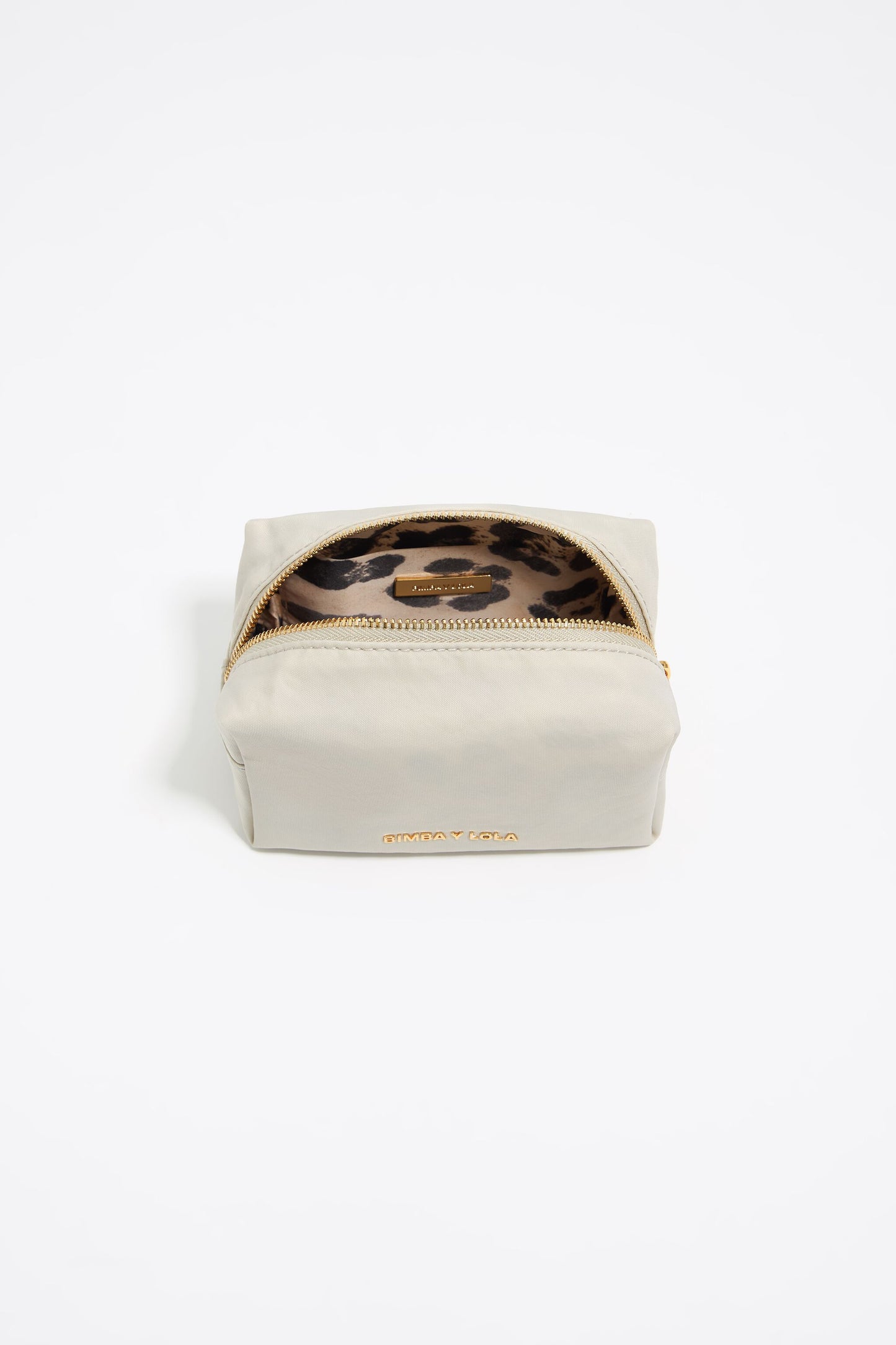 Small stone white nylon make-up case