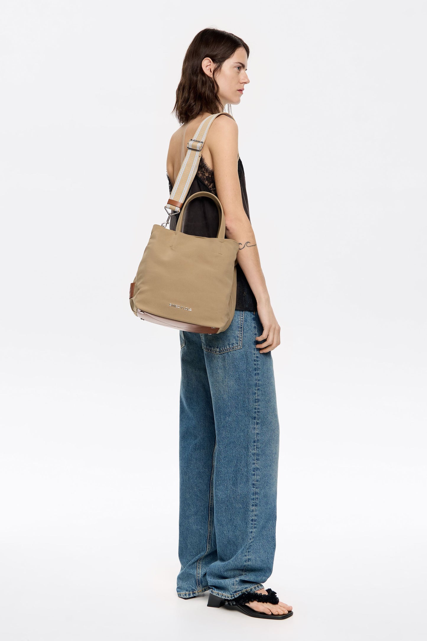 Large camel gabardine Chihuahua bag