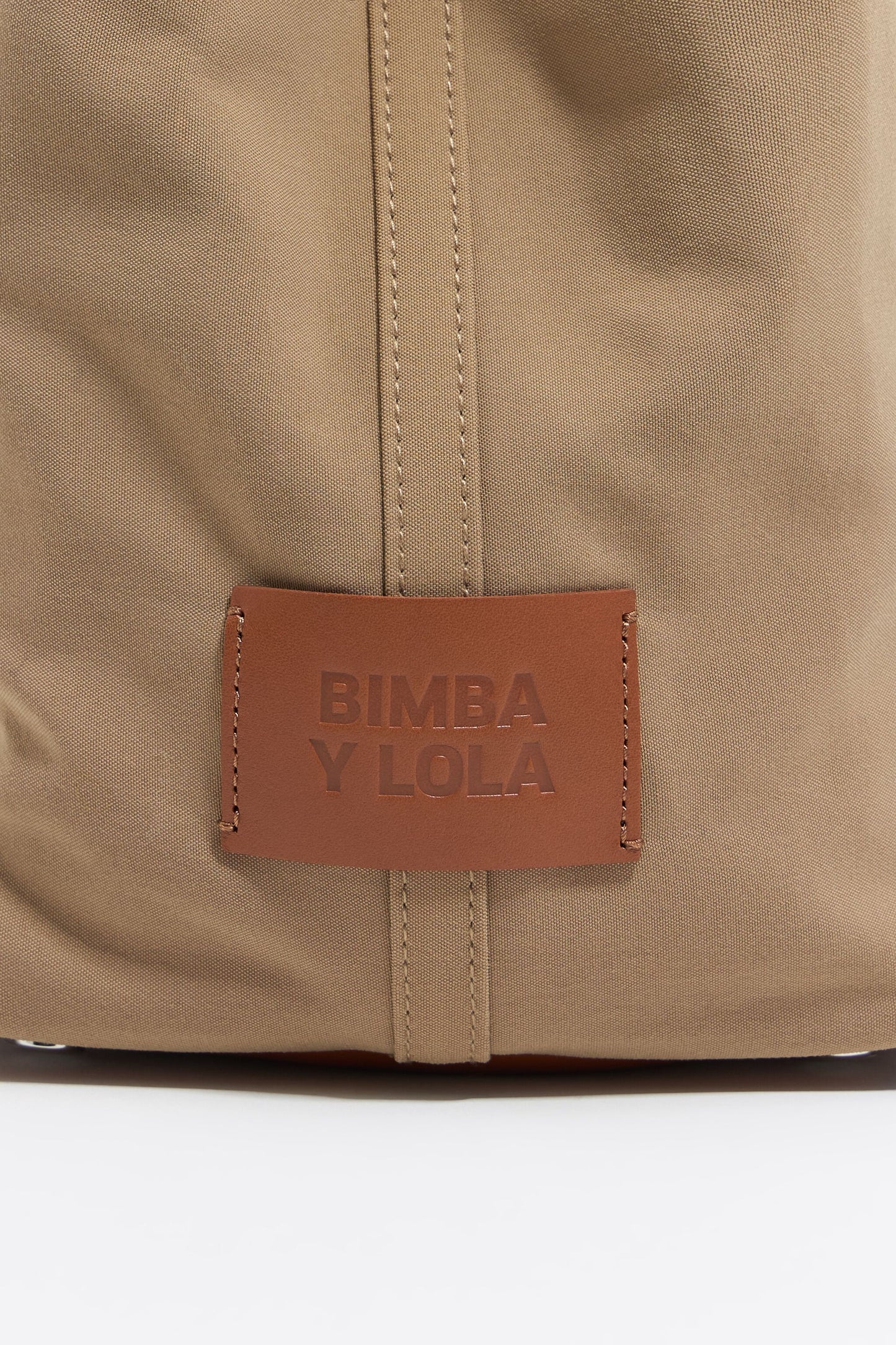 Large camel gabardine Chihuahua bag