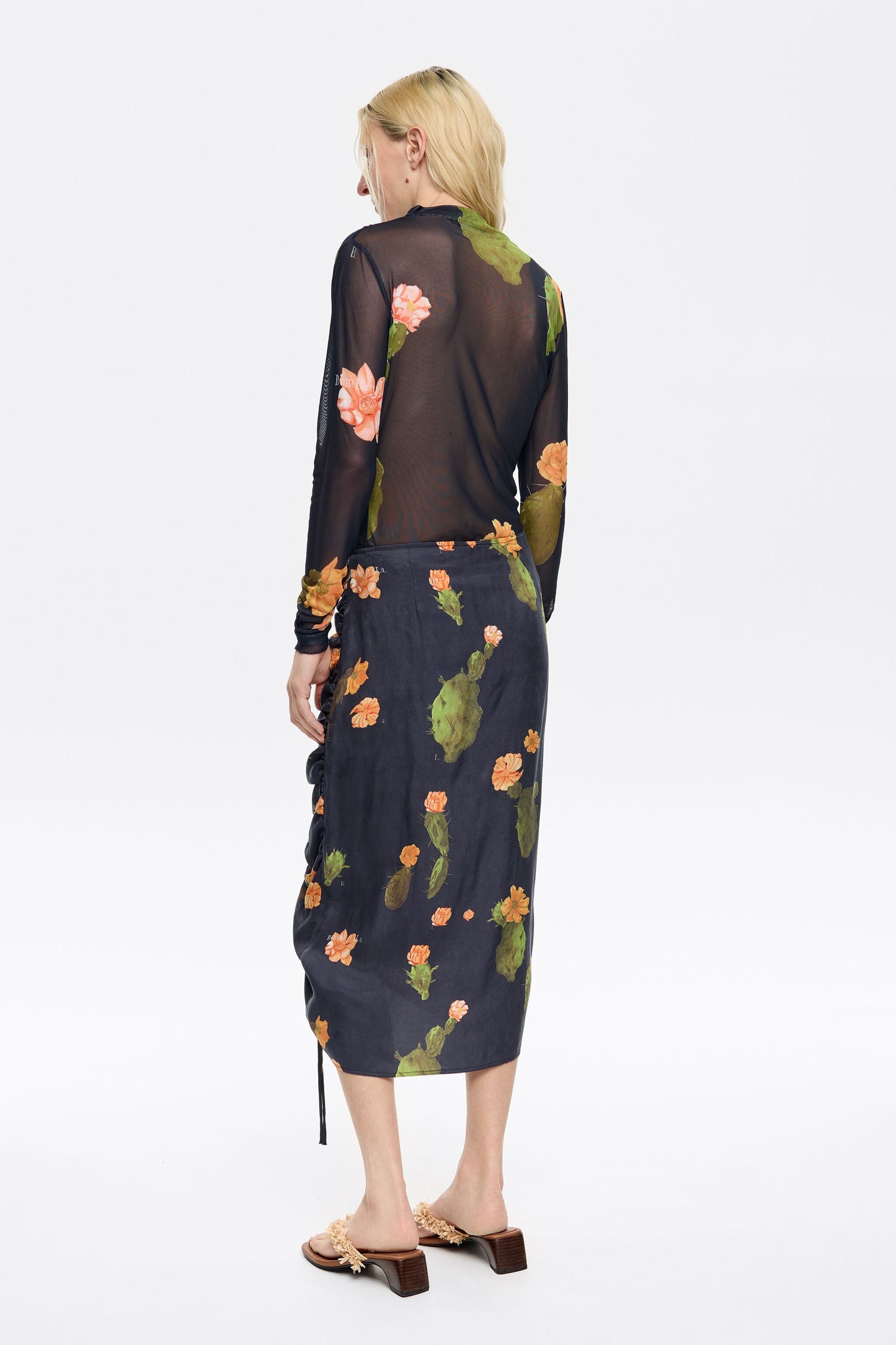 Black Cactus ruched skirt