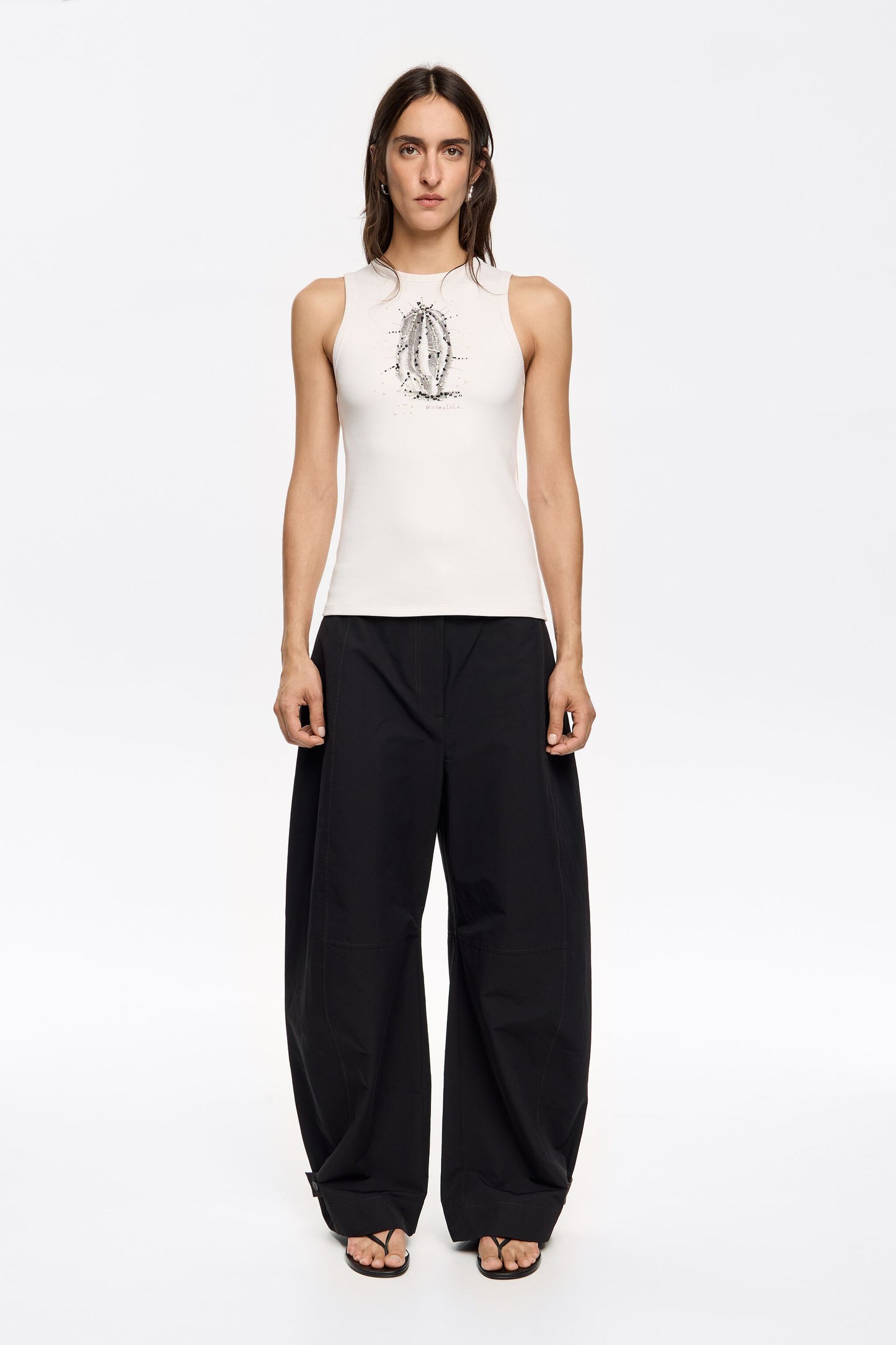 White logo T-shirt with beads
