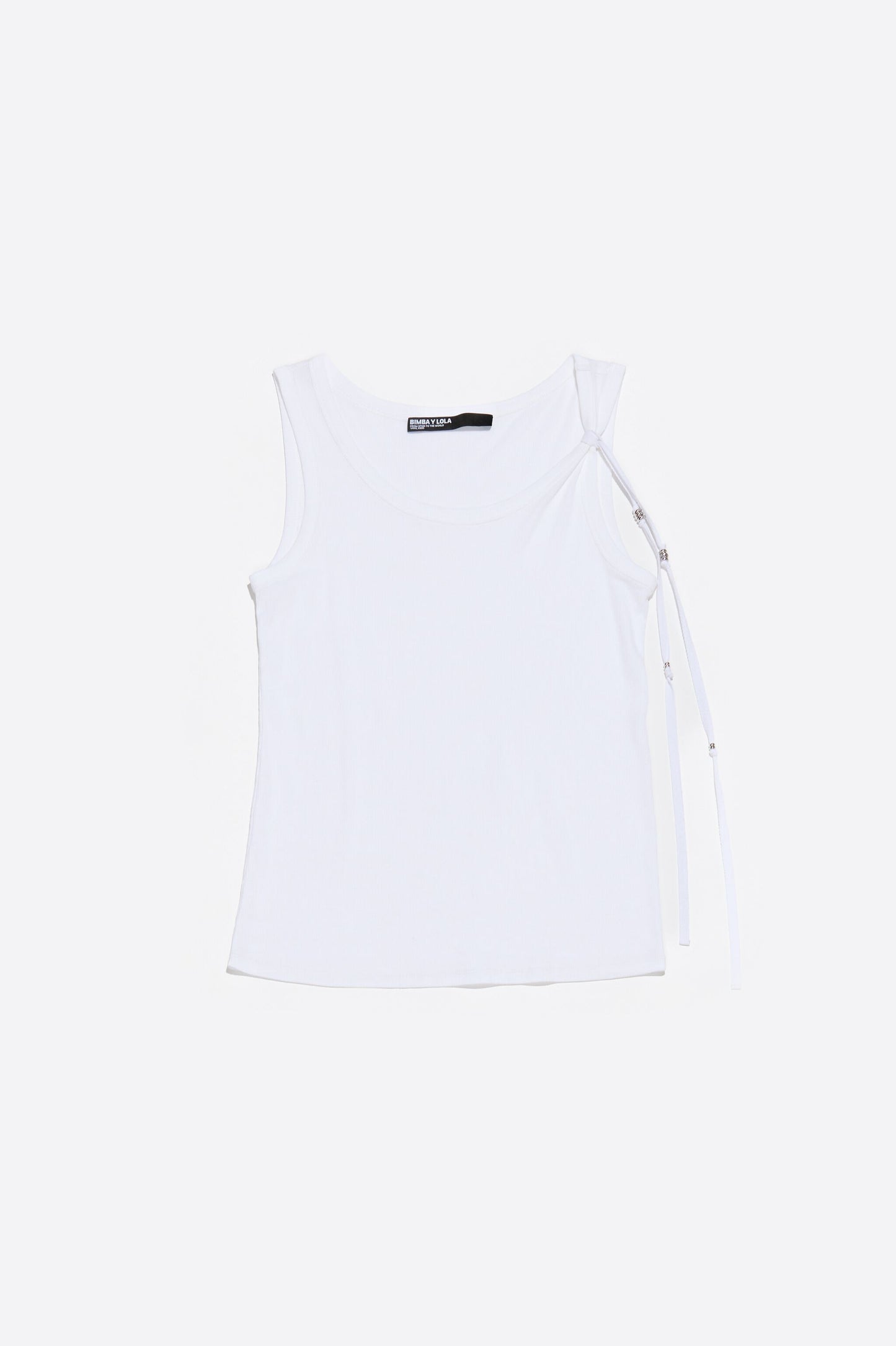 Ivory ribbed T-shirt with metal rings