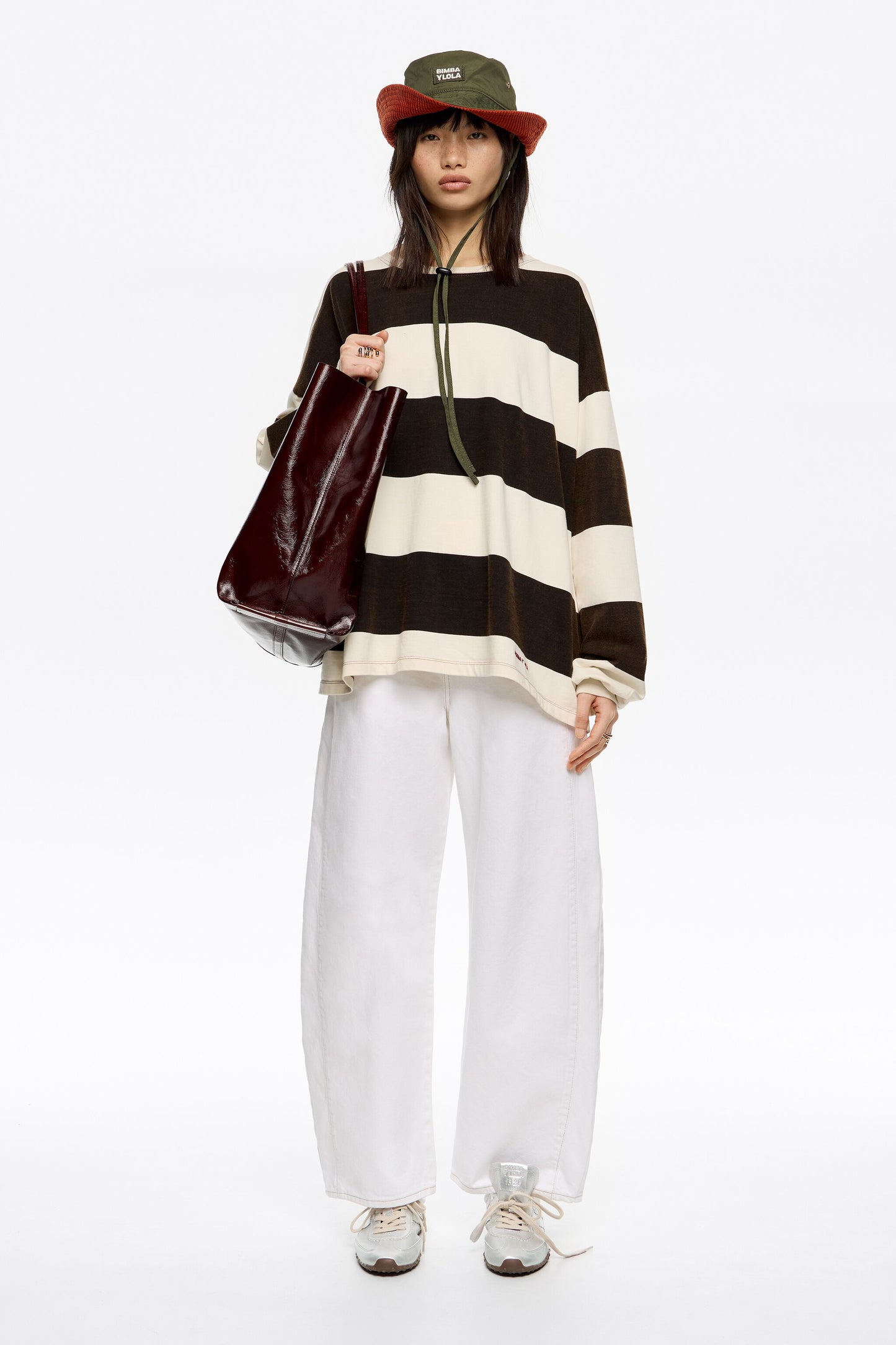Off-white buckled denim jeans