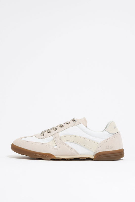 White 13 16 indoor sneaker